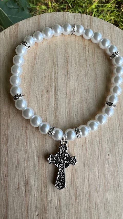Pearl Bracelet for women/ Beaded Stretch Strand Bracelet/Anniversary/Wedding /Bridesmaid/Present for her/Birthday Present/Christmas Gifts - Rosaries by Minnette