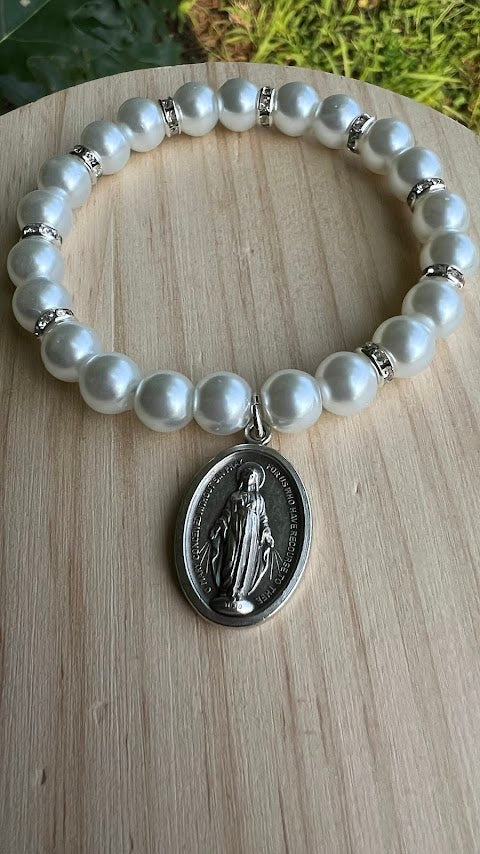 Beautiful Stretch Bracelet Lady of Miracle Medal/Stretch Bracelet/Handmade/Wedding Bracelet/Rare Fine/Anniversary/Present for Her/Wedding - Rosaries by Minnette
