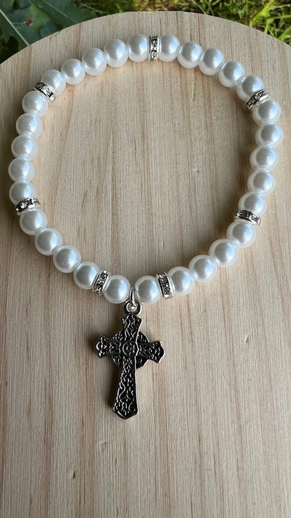Pearl Bracelet for women/ Beaded Stretch Strand Bracelet/Anniversary/Wedding /Bridesmaid/Present for her/Birthday Present/Christmas Gifts - Rosaries by Minnette